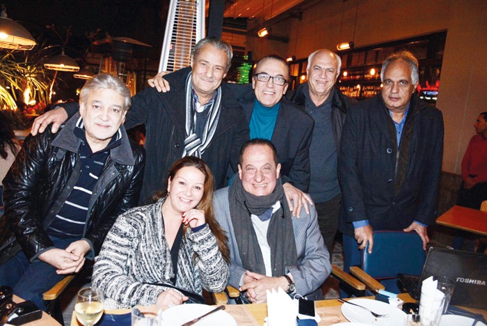 النجوم والأصدقاء يحتفلون بعيد ميلاد زوجة هاني مهنّى