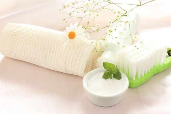 خطوات بسيطة للتخلص من تشققات الجلد في اسبوعين