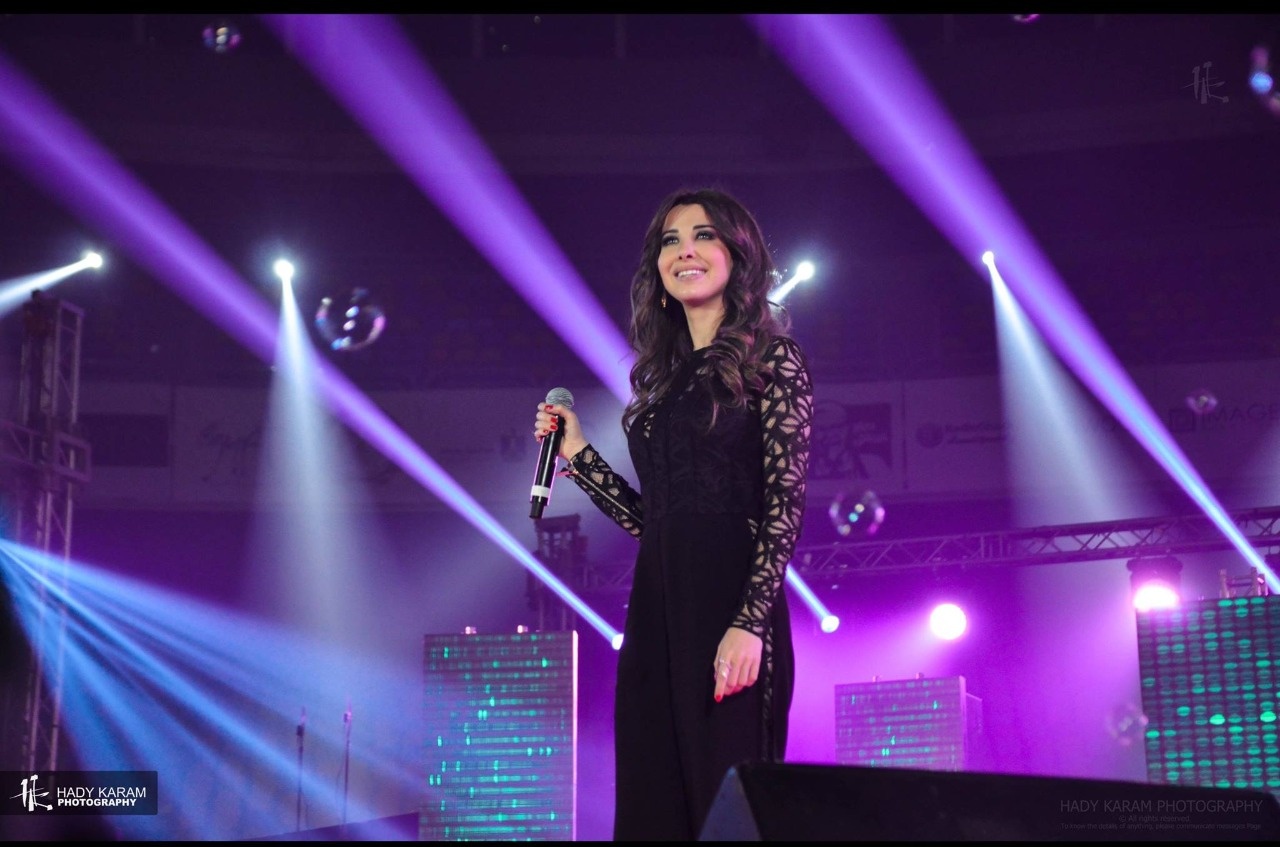 Nancy Ajram in Elie Saab Nancy Ajram in Elie Saab