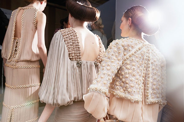 مجموعة الأزياء الراقية 
لربيع وصيف 2016
في زيارة إلى محترفات شانيل Chanel