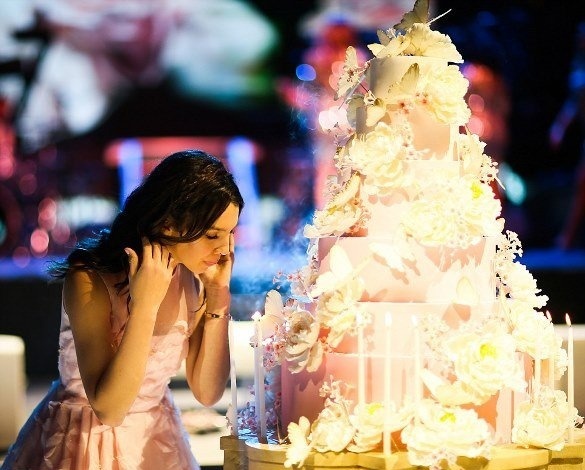 بالصور- أنفق 6 ملايين دولار ليقيم حفل عيد ميلاد ابنته!!