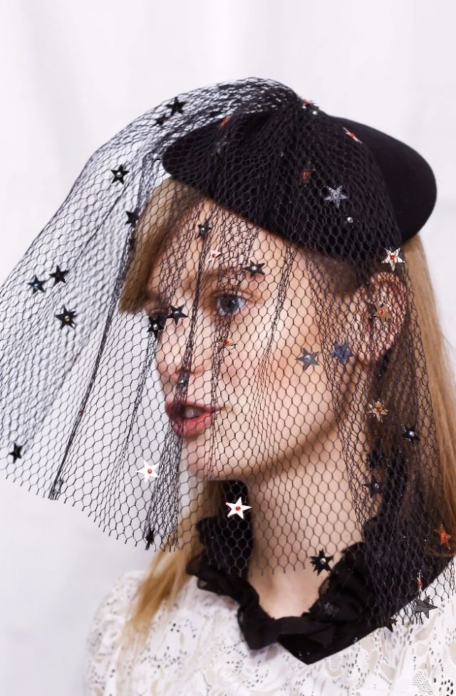 Isabel Marant - شبكة صيد السمك من أبرز صيحات خريف 2016  