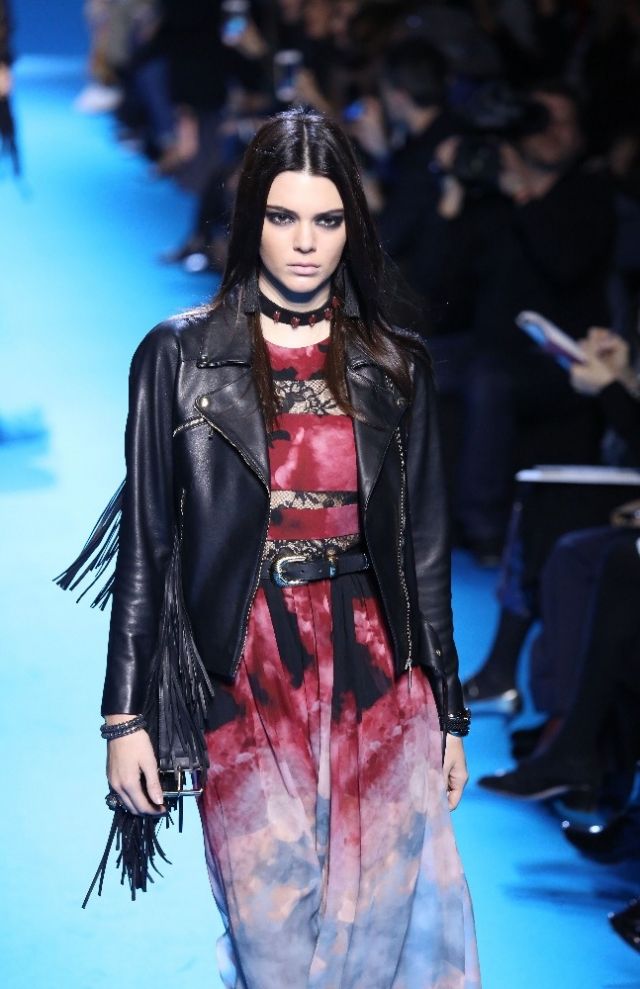 Elie Saab - السترة الجلدية لحضورٍ جامح لا يخضع لقوانين