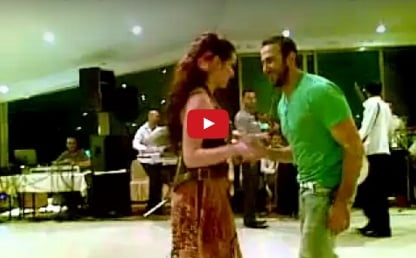 فيديو من الذاكرة - النجم قصيّ خولي يرقص مع سارية السوّاس