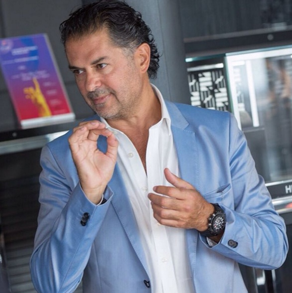 بالصورة - تعرّفوا على حماة راغب علامة.. والجمهور انقسم بين 