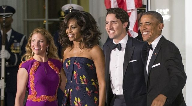 بالفيديو والصور - زوجة رئيس الوزراء الكندي تنقذ اوباما!