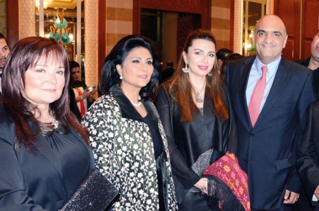 سفير الأردن وزوجته والدكتورة عواطف سراج الدين ونهال كمال
