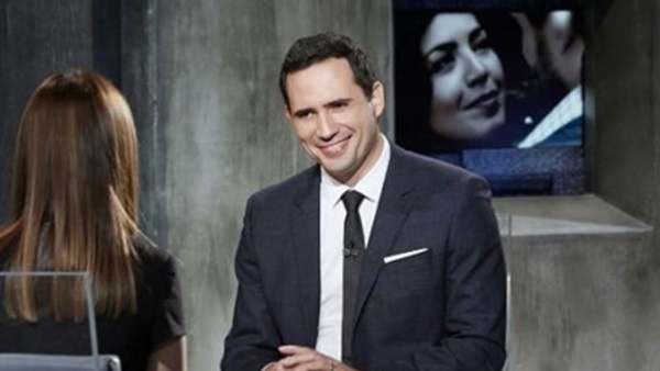 ظافر العابدين يبكي على الهواء ويكشف للمرة الاولى إصابته بالسرطان.. وماذا عن زوجته