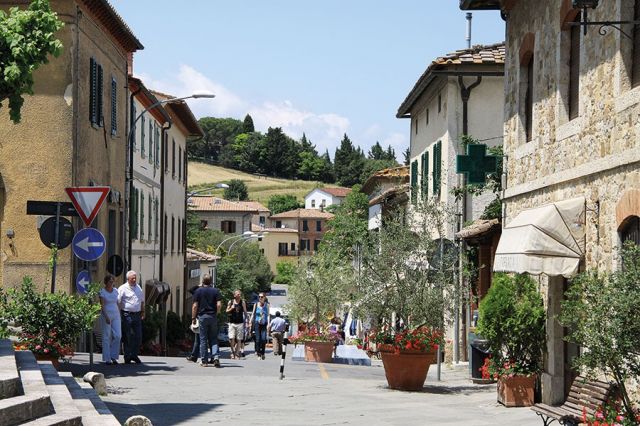 توسكانا الإيطالية وركوب الدراجة الهوائية 