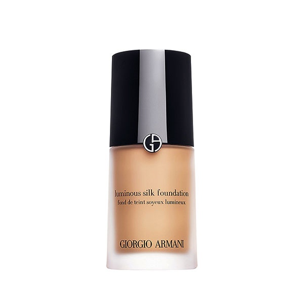 لمسة حرير Giorgio Armani Luminous Silk Foundation
