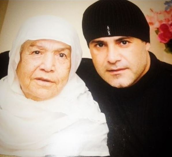 عاصي ينشر صورة والدته ويوجه لها رسالة مؤثرة