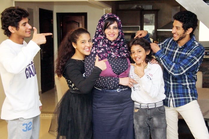 «يوميات أم عاملة» الدكتورة غادة عامر: فخورة بصداقتي لأبنائي والمجتمع دفعني إلى منافسة الرجال