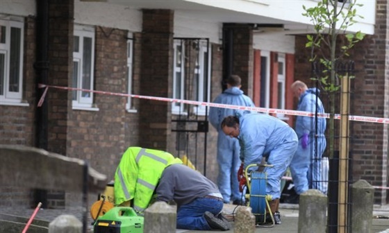 بالصور - قطع رأس زوجته لاعتقاده أنها ثعبان!