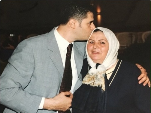 بالصورة - راغب علامة يوّجه كلمات مؤثرة لوالدته... ماذا قال لها؟!