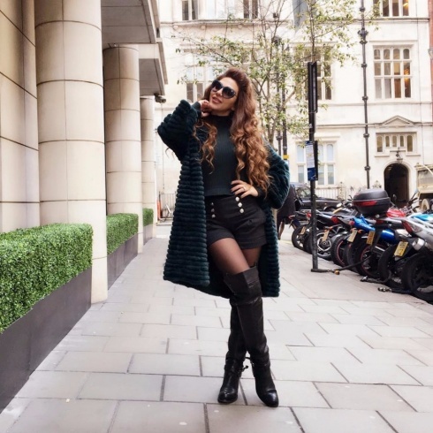 بالفيديو- ميريام فارس لأحد المعجبين خلال حفلها 