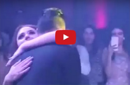 بالفيديو - عروس تصاب بنوبة هستيرية بسبب عريسها... ماذا فعل؟!