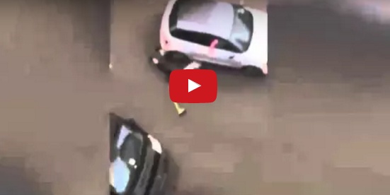 بالفيديو - متطرف يدهس مسلمة من 