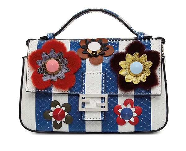 مجموعة FLOWERLAND 
من FENDI 
لربيع وصيف 2016
اقطفي أزهار الأناقة