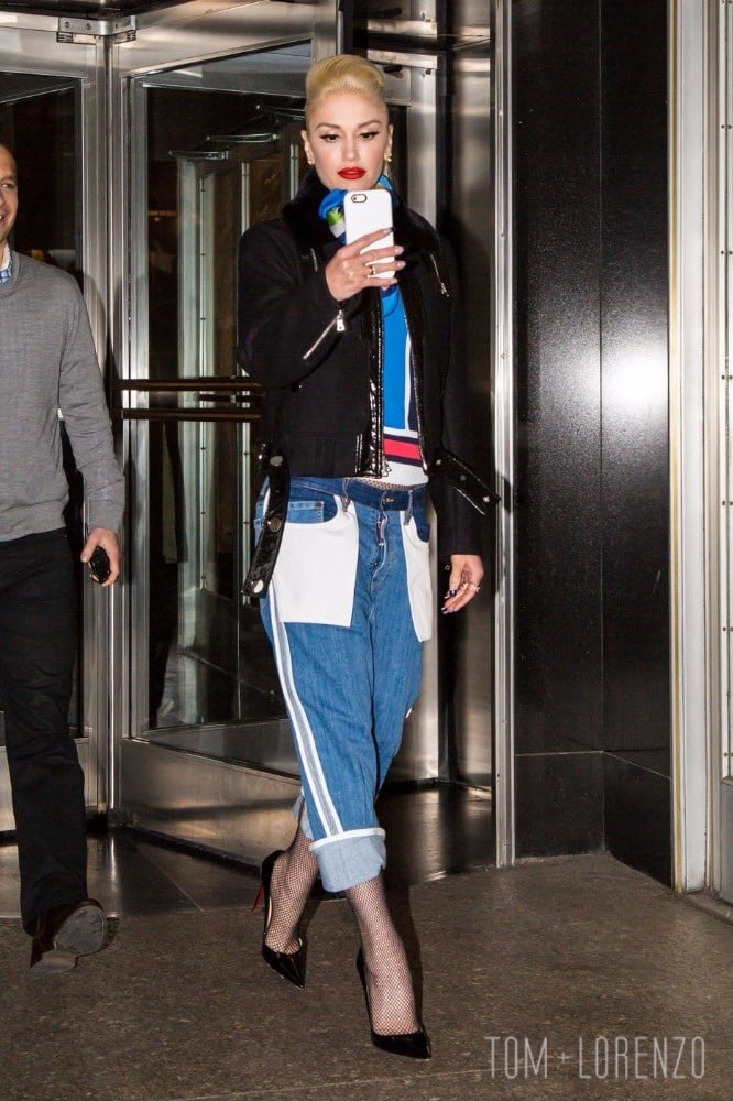 Gwen in Dsquared2 jeans