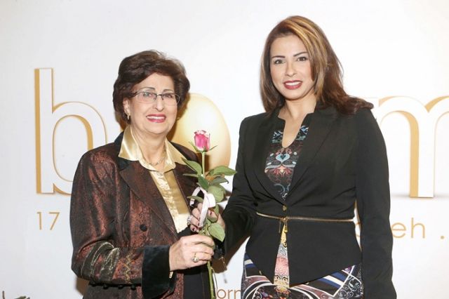 كارلا بطرس ووالدتها كلاديس