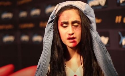 بالفيديو- بعد رجم فتاة حتى الموت بتهمة زنا .... 