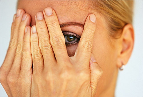 وصفة طبيعية ومذهلة للتخلص من تجاعيد اليدين