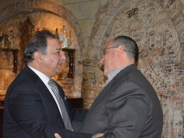 صادق الصباح يستقبل النقيب عوني الكعكي