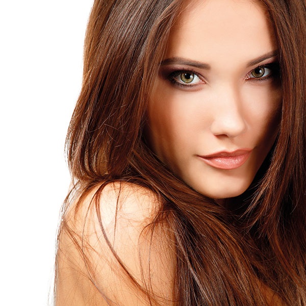 تريدين ماكياجاً مثالياً اتبعي هذه الخطوات الحِرفيّة