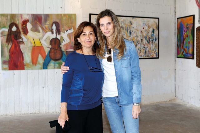 تمارا عريس ونجوى بيضون