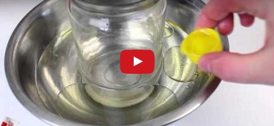 بالفيديو - تعلّموا تقطيع الزجاج بالماء والزيت