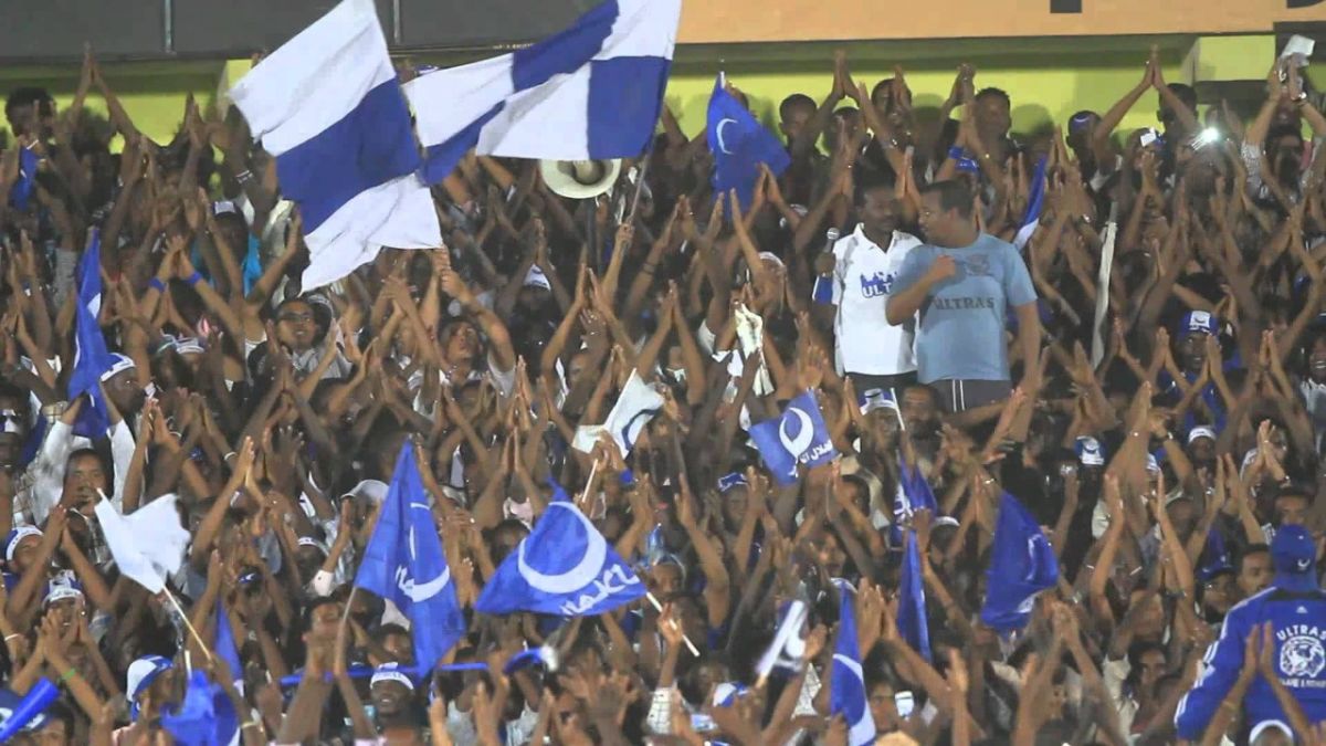 طعن صحفياً بسبب خسارة فريقه المفضل في كرة القدم!