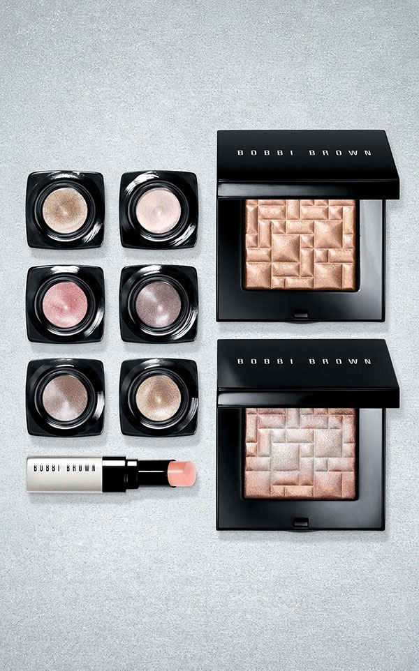 مجموعة Bobbi Glow لمسة من التوهّج من Bobbi Brown