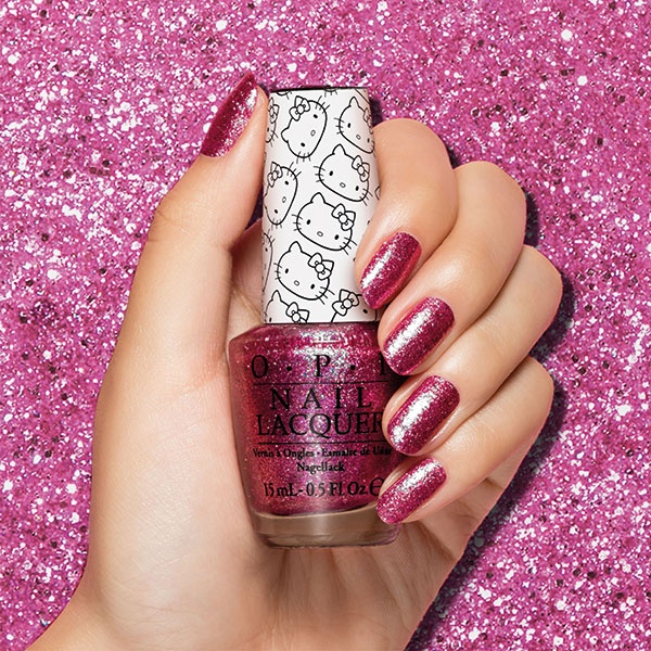 أضيفي لمسة من المرح إلى أظافرك مع Hello Kitty by O.P.I