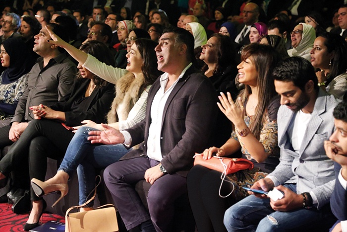 أنغام تُبكي جمهور حفلتها