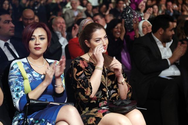 لم يتمالك البعض دموعه
