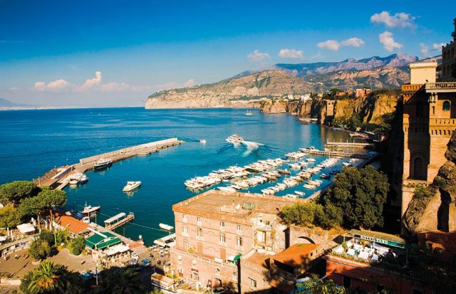 إيطاليا ملتقى الرومانسية والأناقة