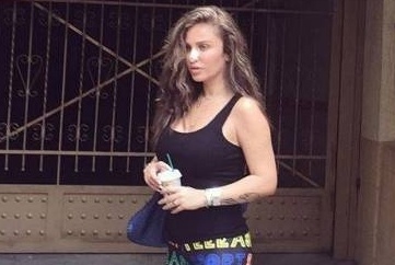 نيكول سابا تكشف سبب كسر أنفها.. ما علاقة ابنتها؟