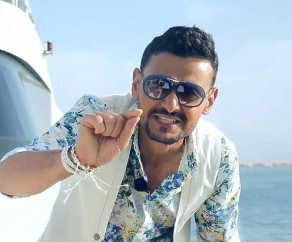 بعد ستيفن سيغال- نجم عالمي جديد يضرب رامز جلال علقة ساخنة من هو؟