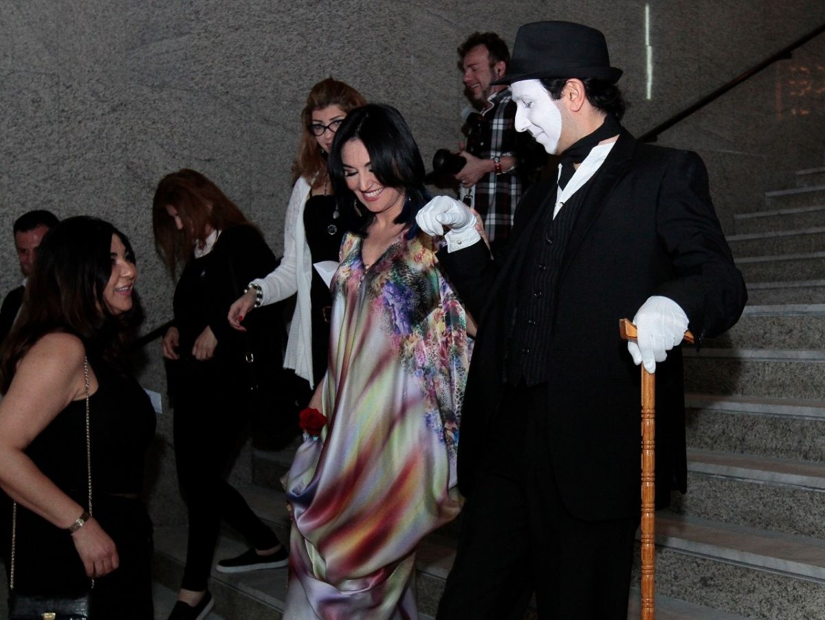 مسرح The Palace يفتح أبوابه من جديد للمواهب الشابة