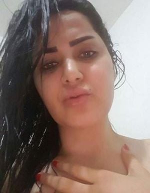 بالصور - سما المصري تثير الجدل بصور الإستحمام