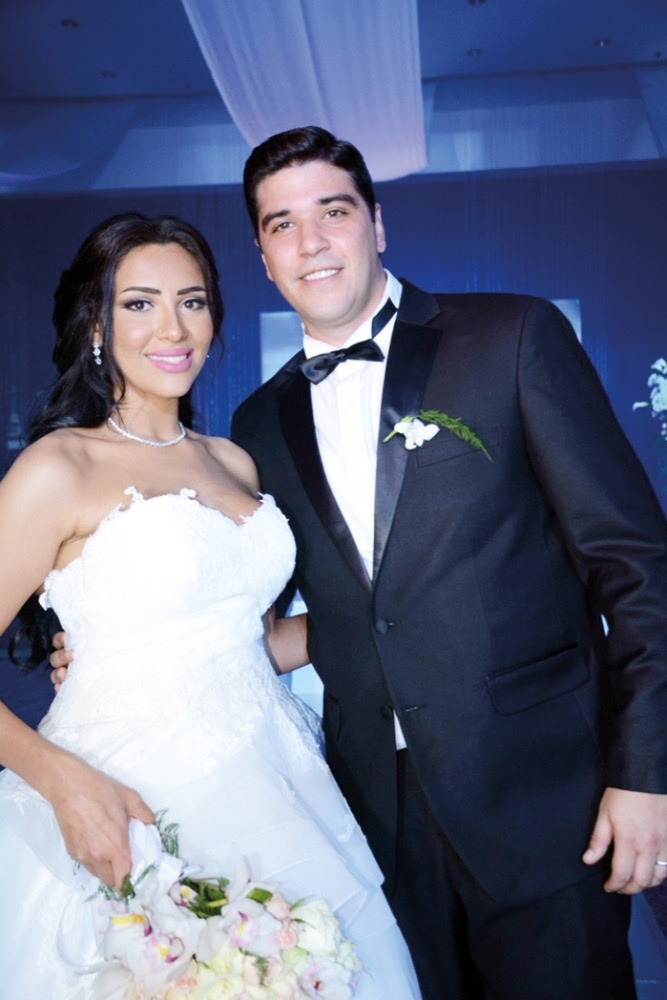 نجوم الفن والرياضة يلتقون في حفلة زفاف