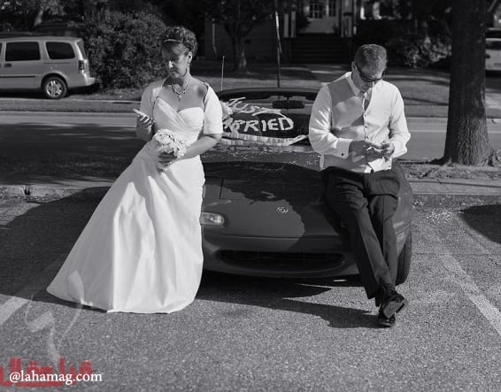 هكذا تدمر الهواتف الذكية الروابط العائلية.. صور خطرة!!