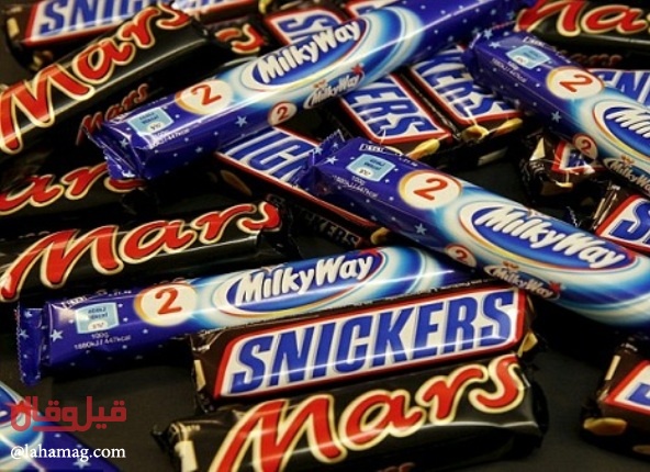 كيف تستطيع أن تميز بين سنيكرز الفاسدة والصالحة؟ دولة عربية غارقة بالشوكولاته الفاسدة!!