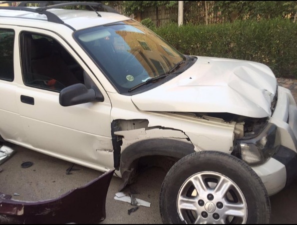 بالصور - فنّانة مصرية صاحبة هذه السيارة تتعرض لحادث سير خطير