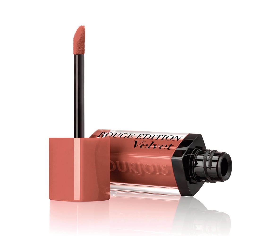 Bourjois Paris Arty Chic جاذبية الستينات الجريئة