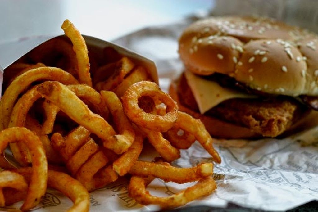 هذه هي العلاقة بين مضغ الطعام وخسارة الوزن!!