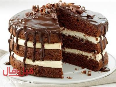 قطعت قالب الحلوى وفوجأت بمحتواه... لن تصدّقوا ماذا وجدت بداخله!