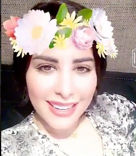 بالفيديو - ميّ العيدان تشنّ هجوماً من العيار الثقيل ضد شمس الكويتية.. بماذا وصفتها؟!