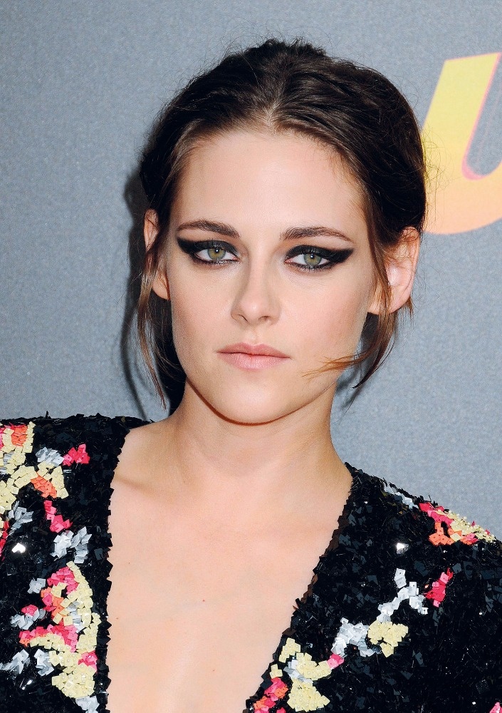 كريستن ستيوارت Kristen Stewart
مشاغبة