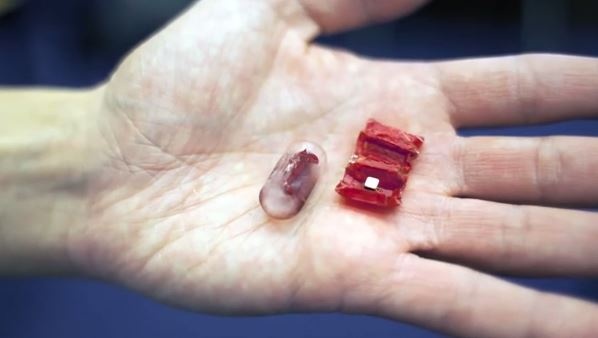 بالفيديو - حبة سحرية تلتقط الأجسام الغريبة من المعدة!!